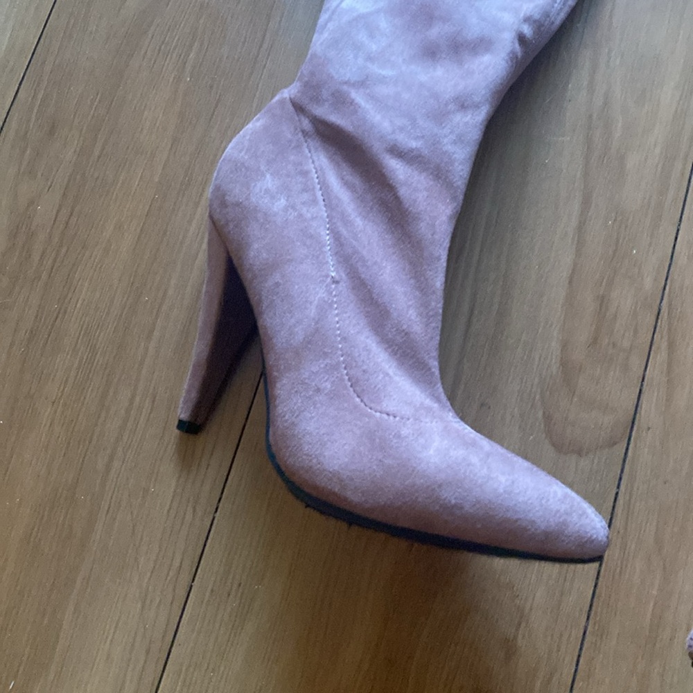 Rose thigh high boots - Picture 2 of 7